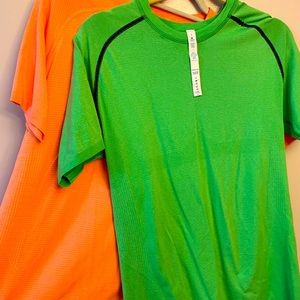 2 Lululemon workout tops